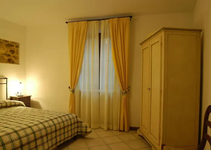 Casale Di Pegol تينيالي